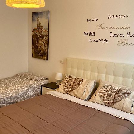 Appartement The Little House In Bergame Extérieur photo