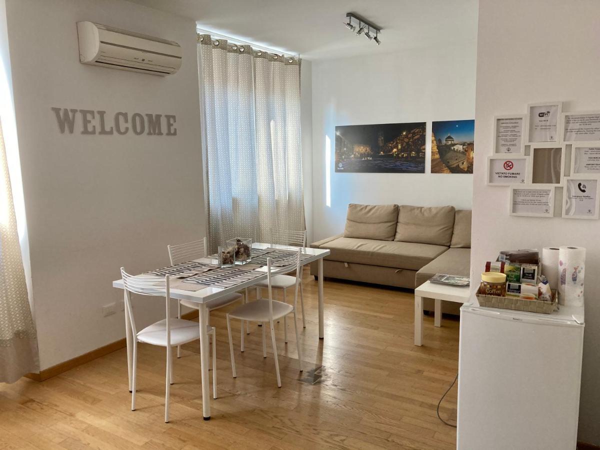 Appartement The Little House In Bergame Extérieur photo